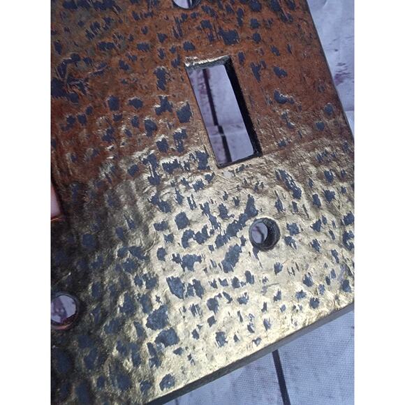 Vintage Patriotic Eagle Hammered Metal Double Light Switch Plate Cover Brass? - Picture 4 of 9